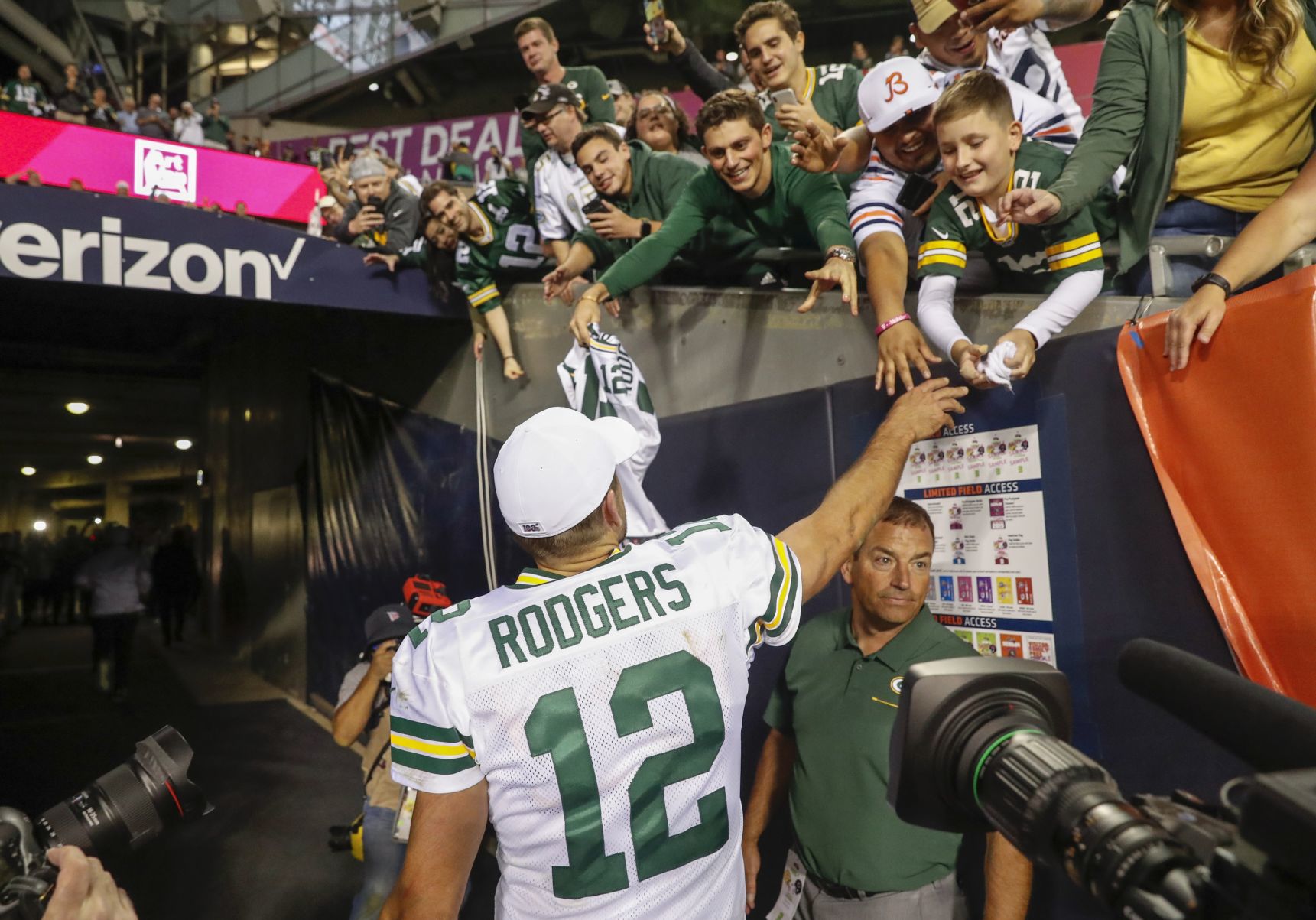 Packers 10, Bears 3
